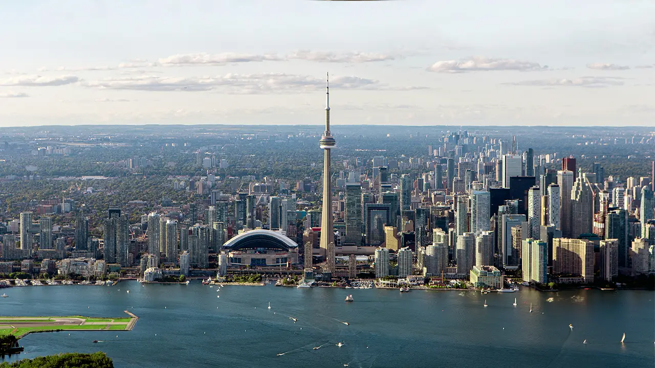 An image of Toronto from Toronto island.